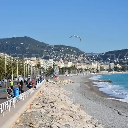 Superbe 3 Pieces Vue Mer A 2 Mn De La Plage, Terrasse, Piscine Et Parking Prive ! * Nizza